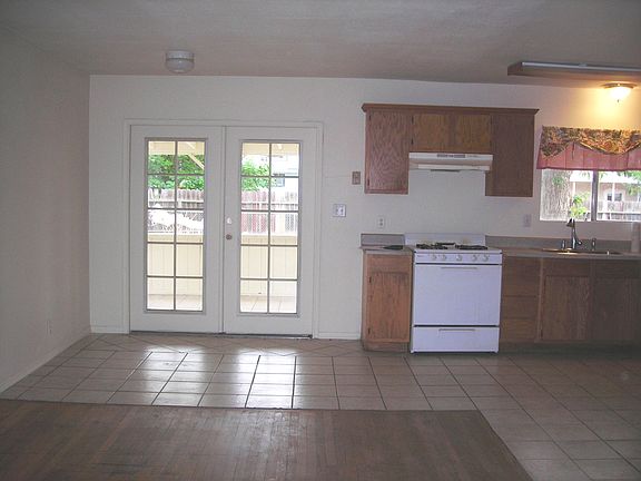 5th image of 961 E Leslie Dr