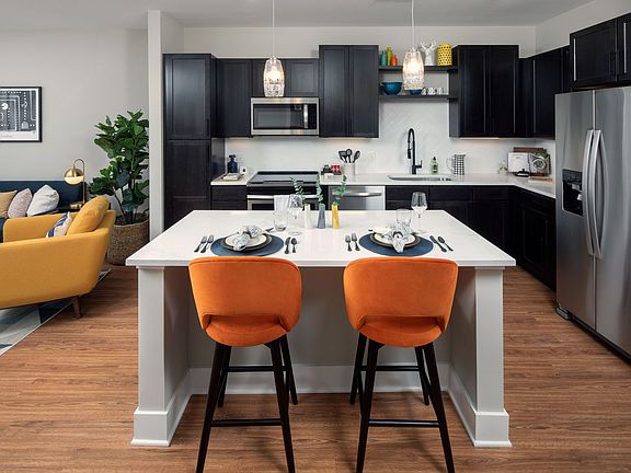 4th image of 5010 W Broad St NE #2412
