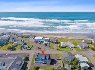 3310 NW Jetty Ave APT 1, Lincoln City, OR