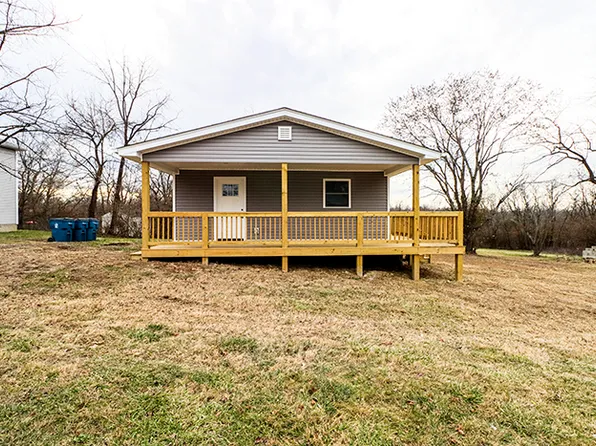 400 Maple Ct, La Grange, KY 40031