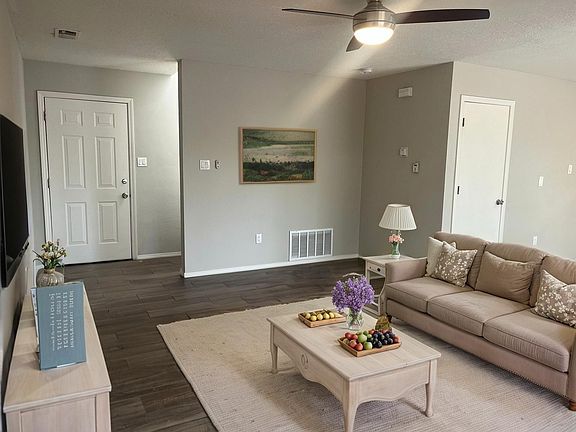 3rd image of 3005 Quail Pointe Dr NW