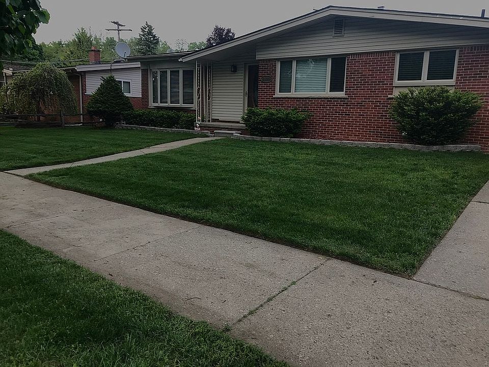 2nd image of 20302 Weyher St