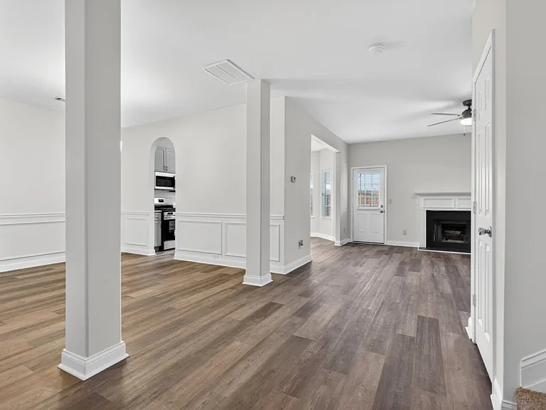 6120 Hemperly Rd — Photo 6