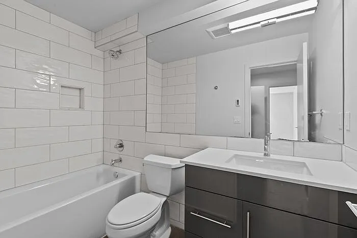 3908A S Hudson St — Photo 35