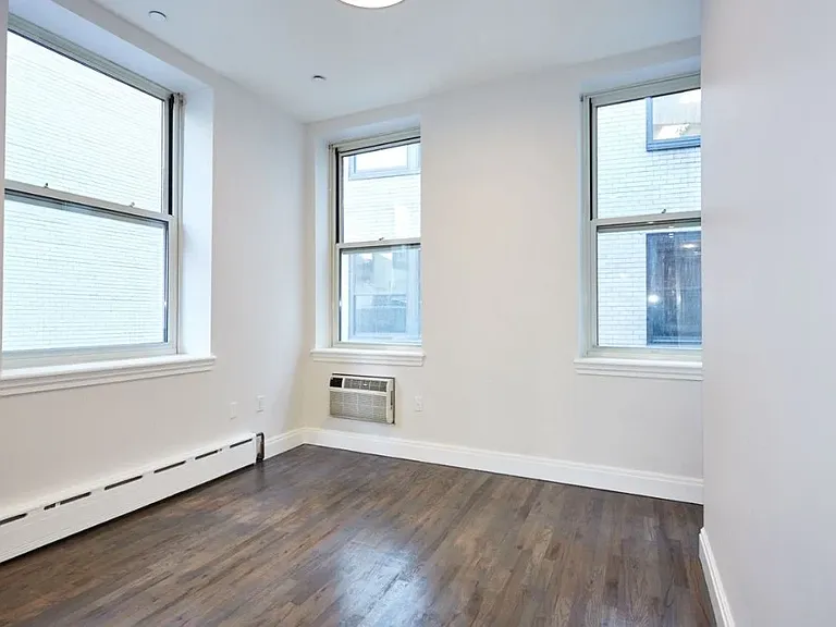 45 Beekman St #3S — Photo 4