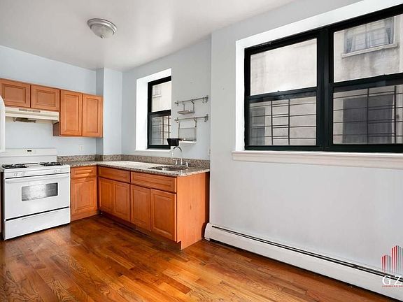 4th image of 164 W 146th St #4A