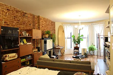 Rented by Premier Metro Realty Corp