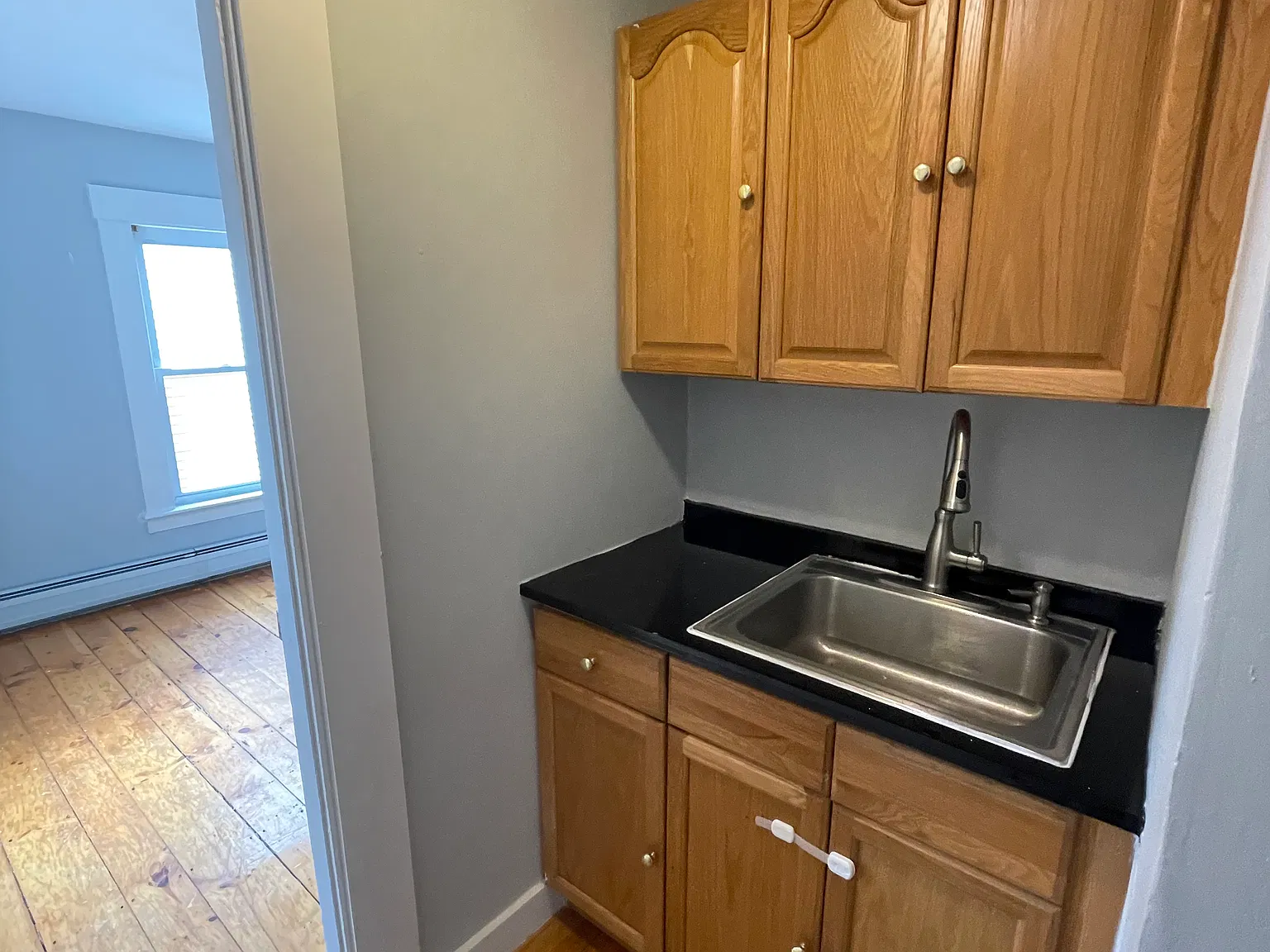 4 bed, 1400 sqft, $2,600 — Photo 1