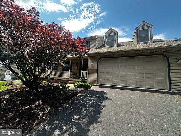 2nd image of 233 Midland Cir
