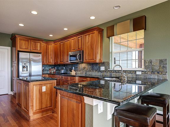 5th image of 15011 Lantana Dr