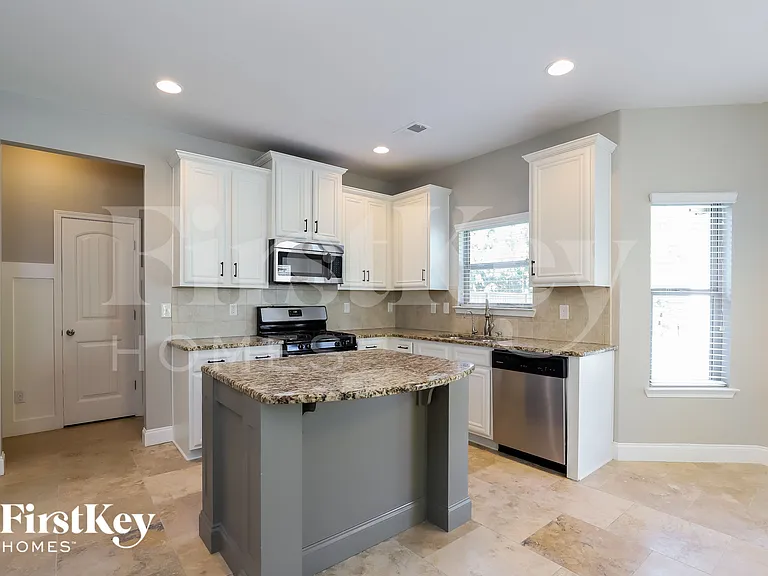 5931 Lexington Way — Photo 5