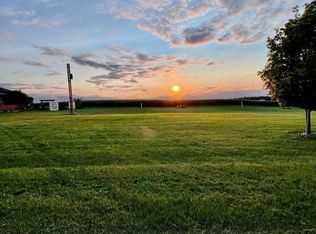 241 S Robert St, Mabel, MN 55954