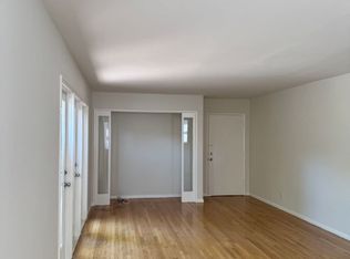 Monon 3753-3757.5, Los Angeles, CA 90027