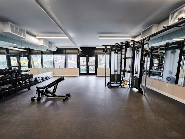 510 Main Street image 9 of 33