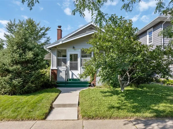 1358 Burch Ave NW, Cedar Rapids, IA 52405