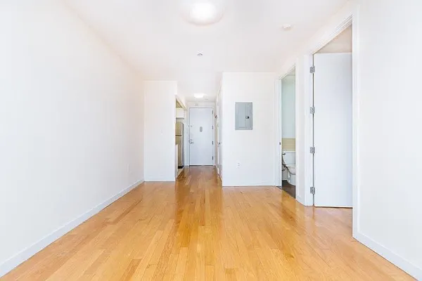 Rented by Nooklyn NYC LLC | media 75
