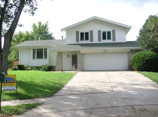 14090 Monroe Cir, Omaha, NE 68137