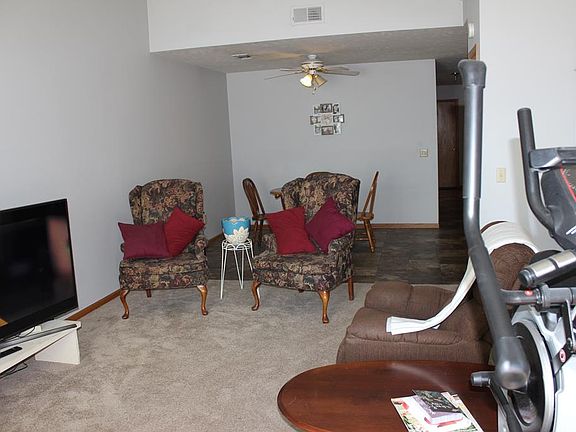 4th image of 816 Faith Dr