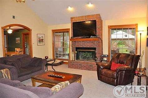 4th image of 8093 Archer Cir