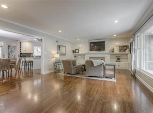 2025 W 95th St, Leawood, KS 66206