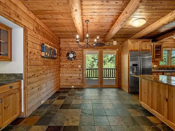 5th image of 132 N Lakeside Drive