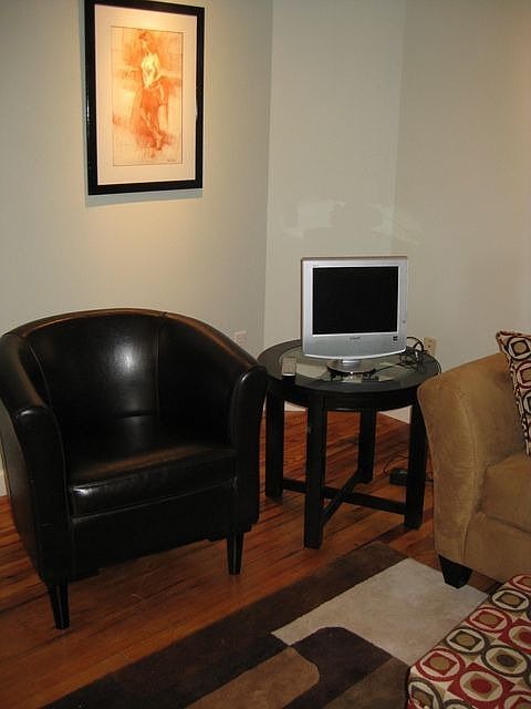 2nd image of 113 S Main St