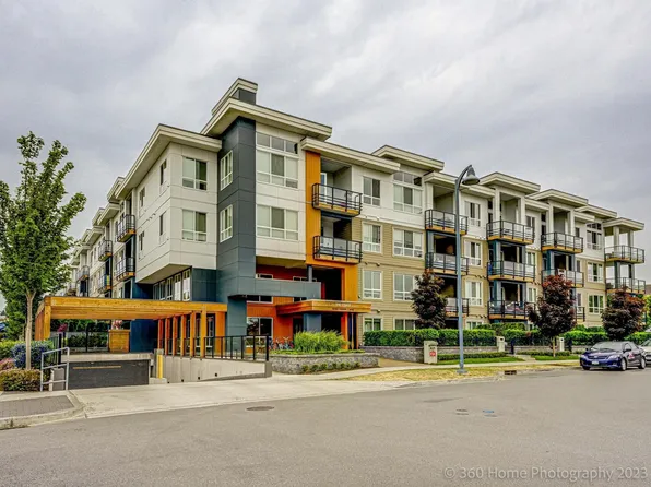 4690 Hawk Ln, Tsawwassen, BC