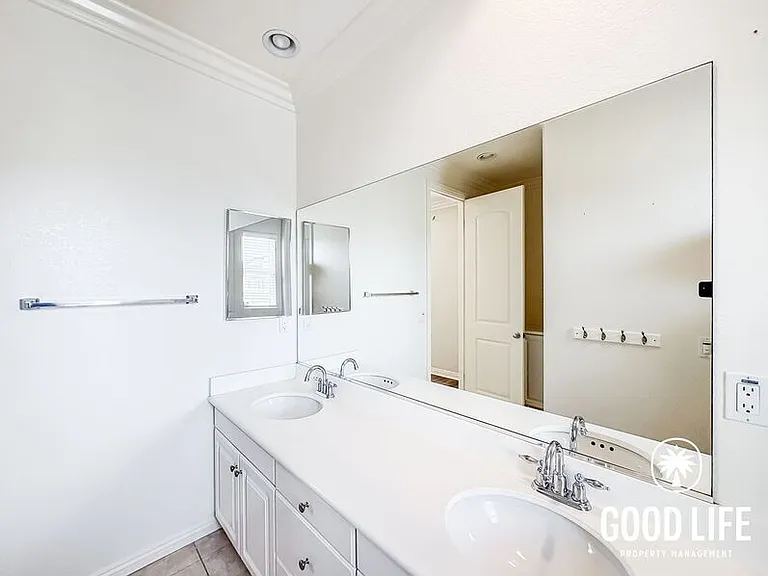3896 Lake Circle Dr — Photo 25