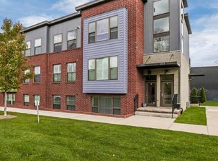 1260 Diamond Ct #B, Royal Oak, MI 48067