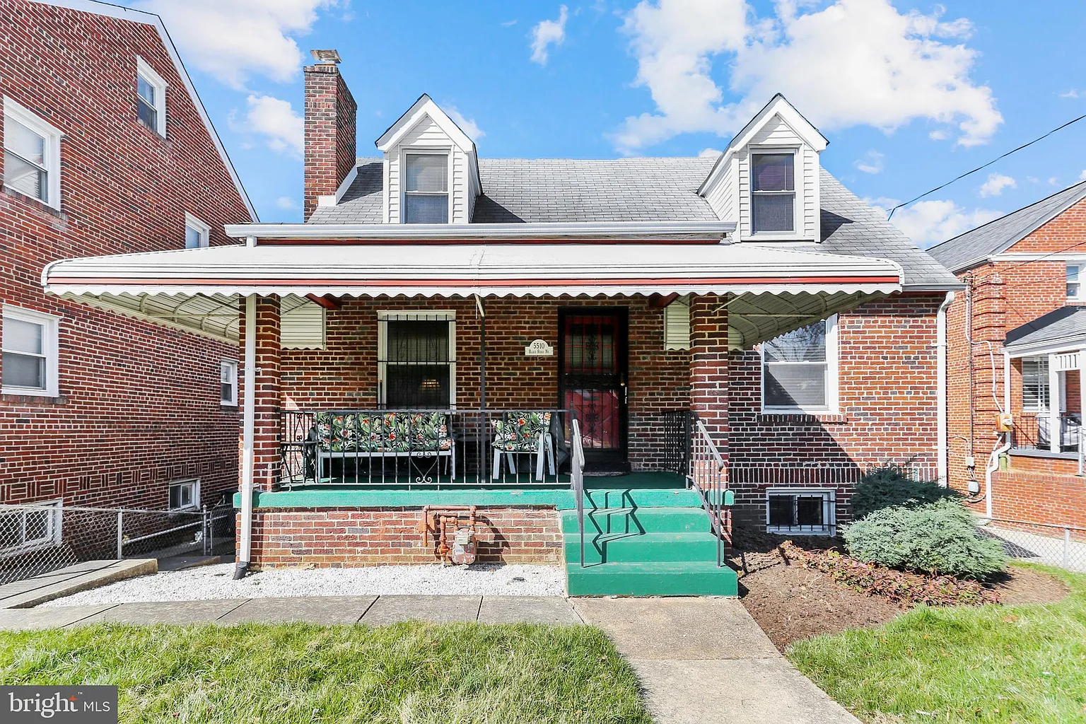 5510 Blair Rd NE photo 1