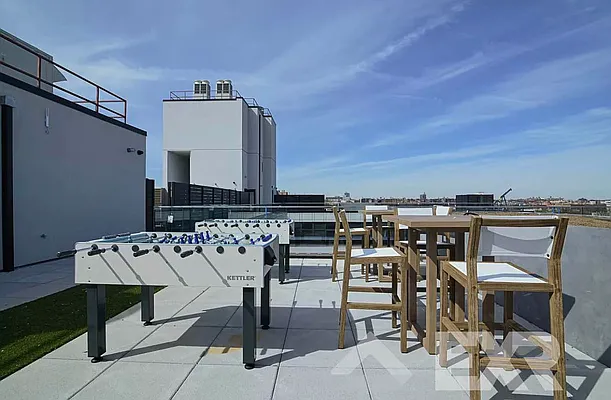 Rented by EXR | media 15