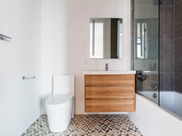 584 Fourth Avenue image 29 of 40