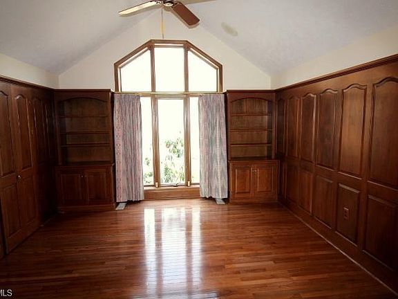 5th image of 192 Woodsong Way