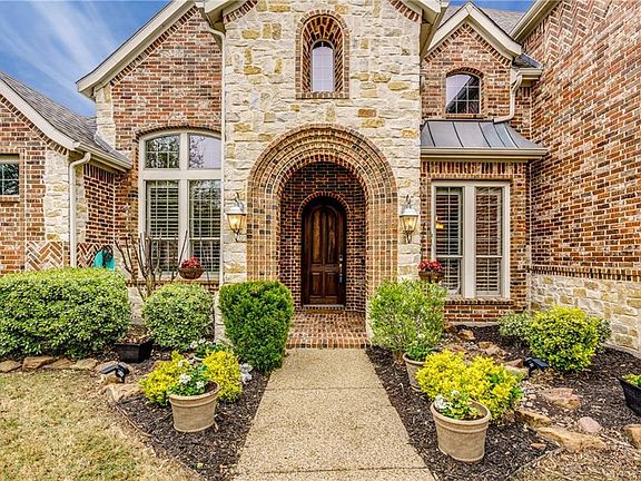 4th image of 1206 Crestwick Dr