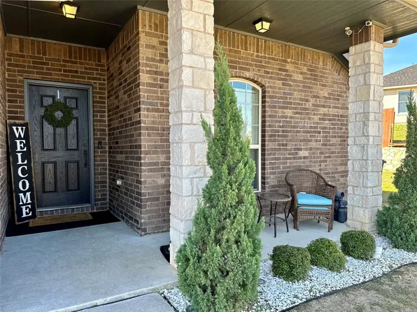 2245 Old Leonard St, Fort Worth, TX 76119