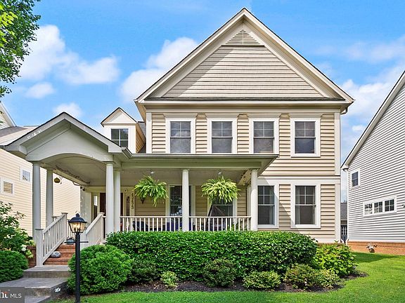 3rd image of 42473 Tourmaline Ln