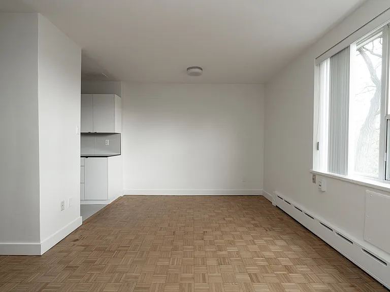 265 Russell Hill Rd — Photo 13