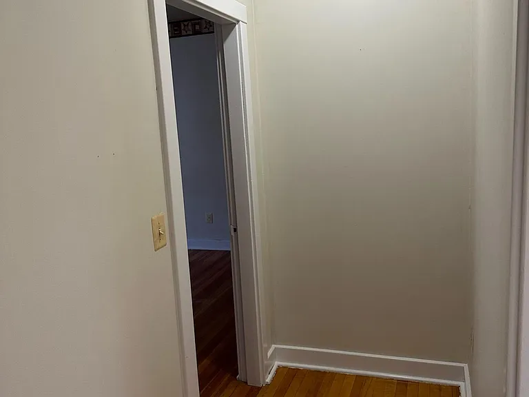 222 Clarendon St — Photo 9