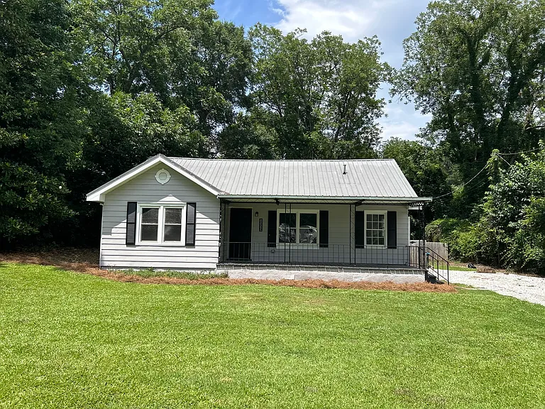 1159 Atlanta Hwy NW — Photo 1