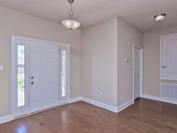 3rd image of 10426 Sweet Bay Dr