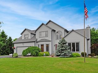 288 Frenchs Bay Rd, Tully, NY 13159