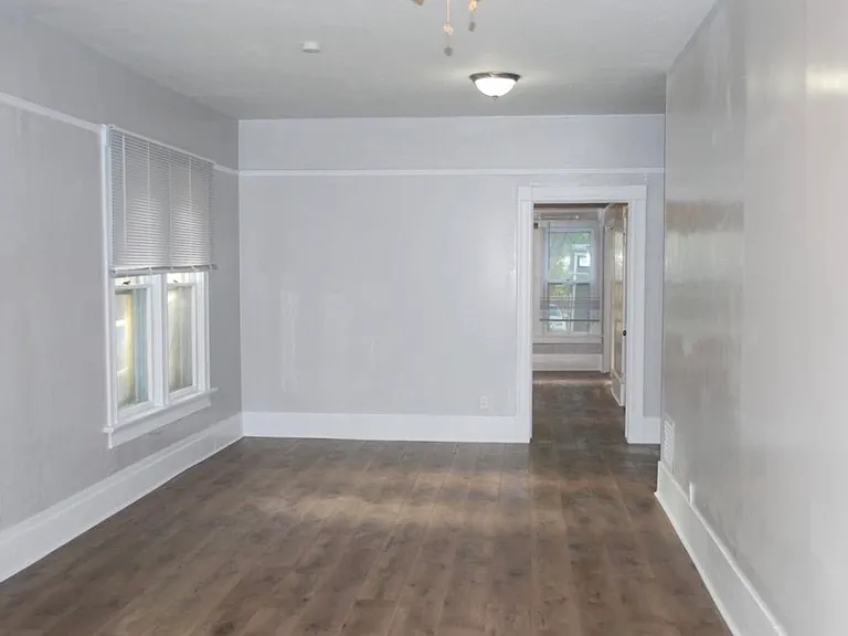711 E Platte Ave #1 — Photo 3