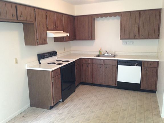 5th image of 516 Greenfield Ln #2