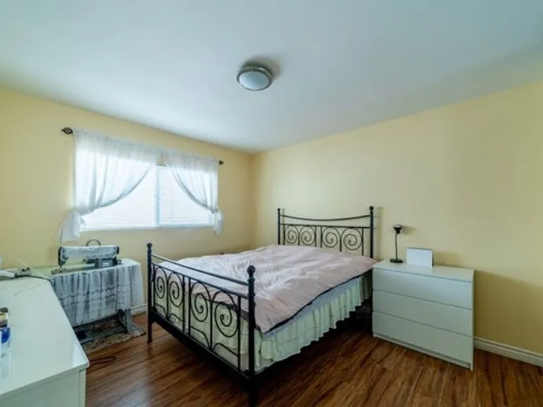 138 S Saint Andrews Pl #4 — Photo 11