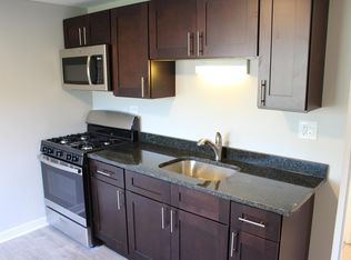 700 N Parkside Ave #1S, Chicago, IL 60644
