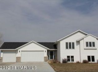 1410 18th St SE, Owatonna, MN 55060