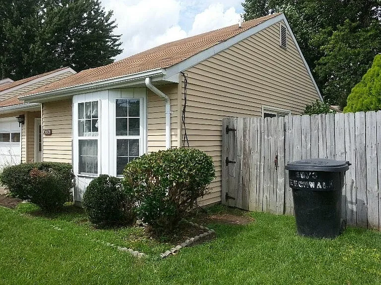 5973 Beechwalk Dr — Photo 4