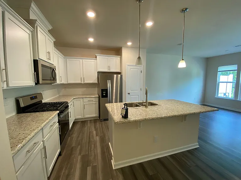 4028 Beckton Trl — Photo 2