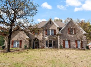 4327 Dickens Place Dr, Southaven, MS 38672