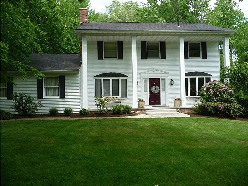 4785 Pine Cone Dr photo 1